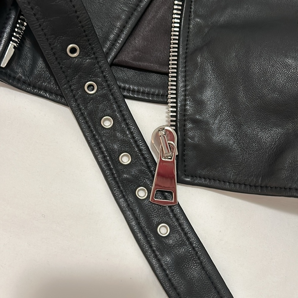 leather jacket - Picture 3 of 4